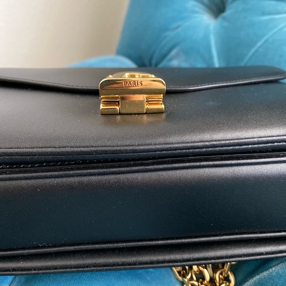 Celine 2019 C medium handbag - Picture 7 of 11
